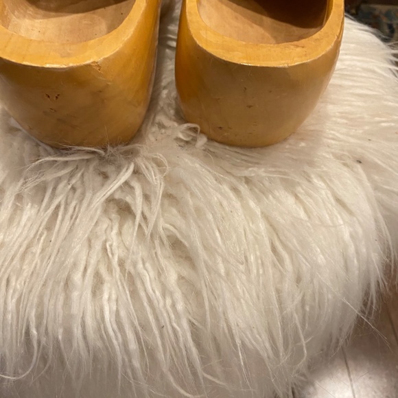 Size M Wooden carved Dutch clogs - Picture 6 of 7